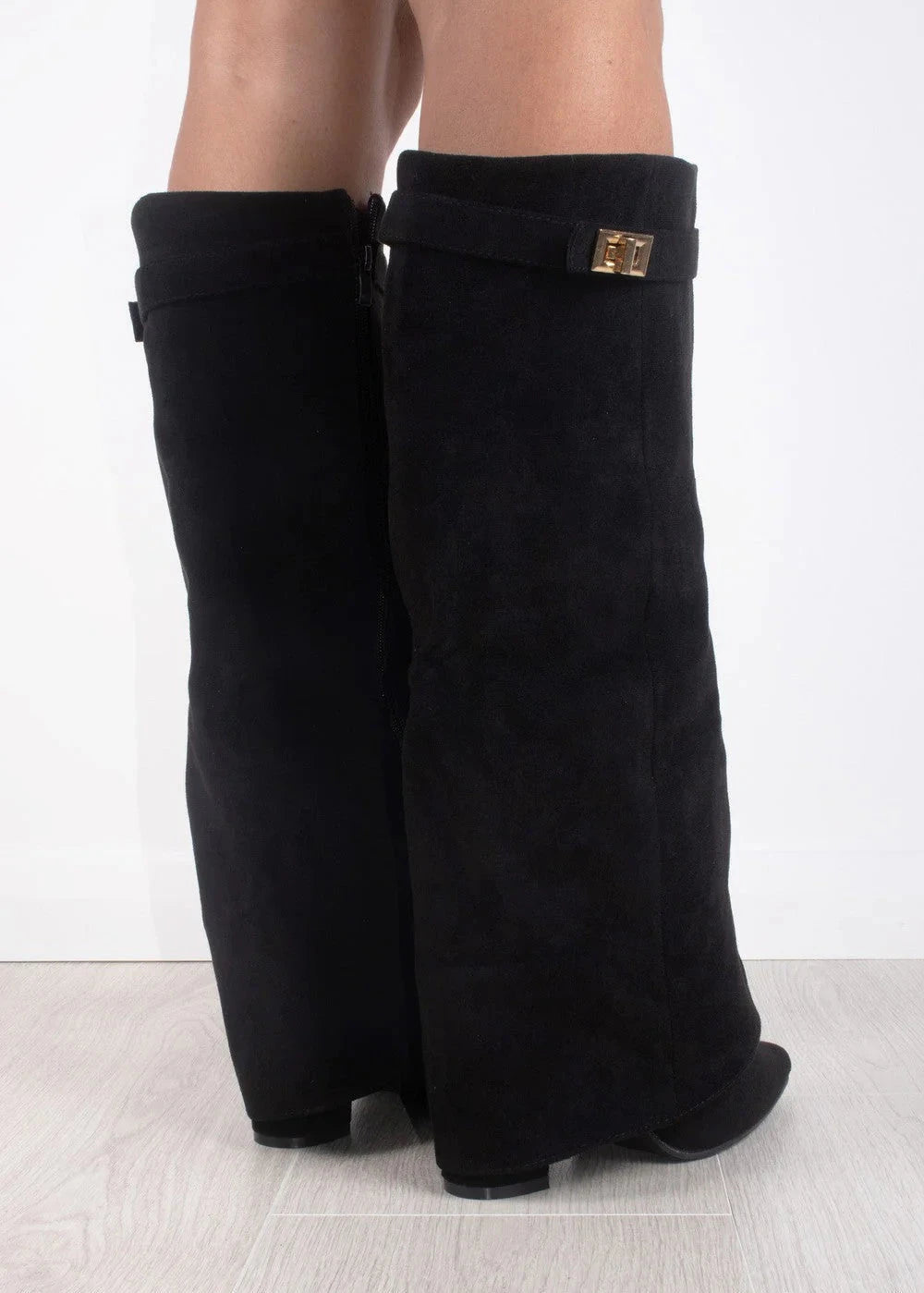 LAVISTA SUEDE KNEE HIGH BOOTS