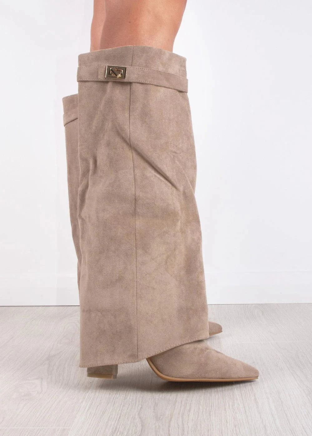LAVISTA SUEDE KNEE HIGH BOOTS