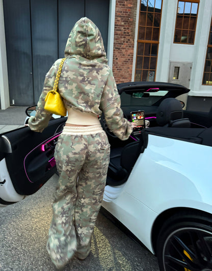 Camo Cropped Zip Hoodie